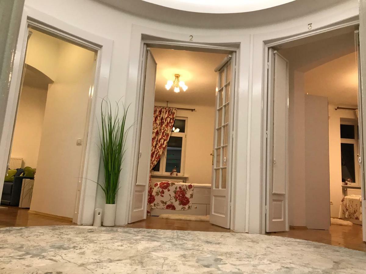 Victoria Luxury Apartment Bukarest Exterior foto
