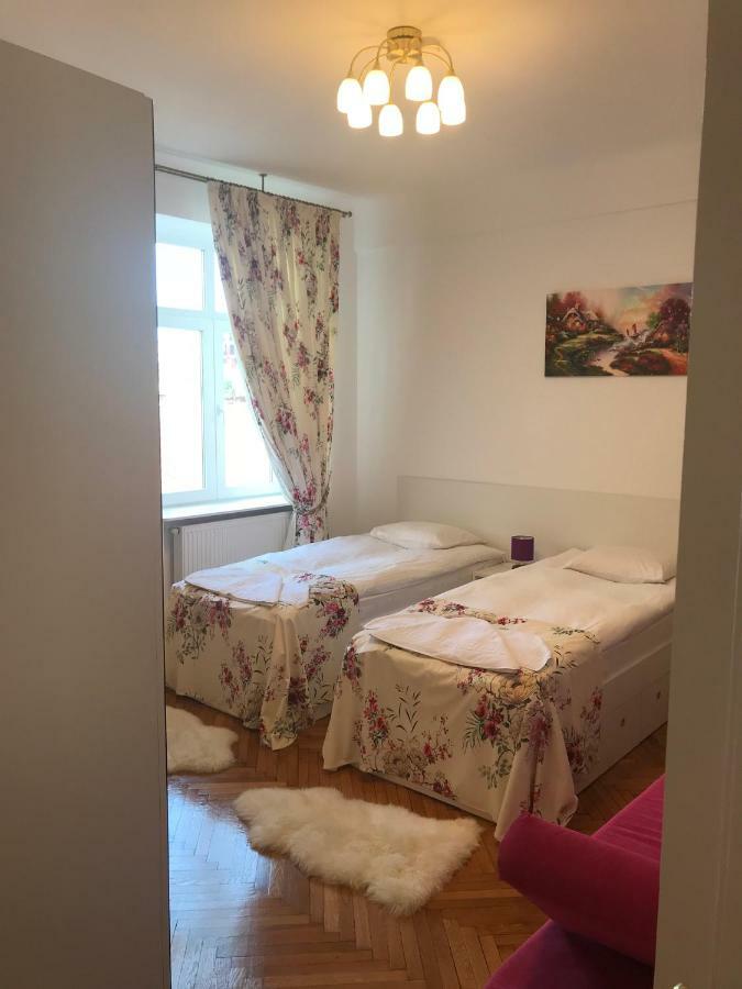 Victoria Luxury Apartment Bukarest Exterior foto